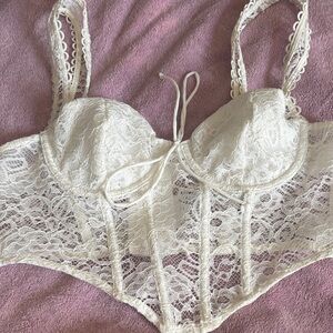 Elegant White Lace Bustier